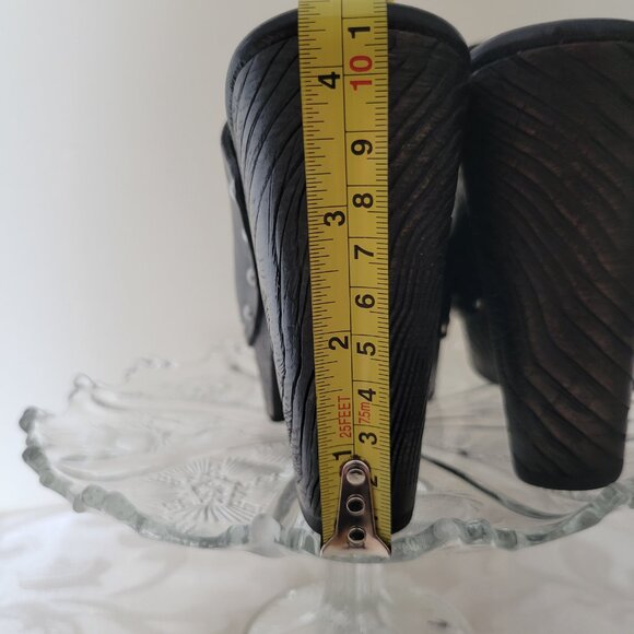 Kork-Ease Deanna Black leather with Black platform.   Excellent condition. - Picture 8 of 10